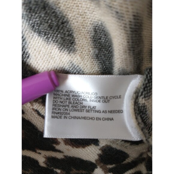 City Streets Cheetah Print 3/4 Cardigan Sweater SZ Small - Picture 8 of 8